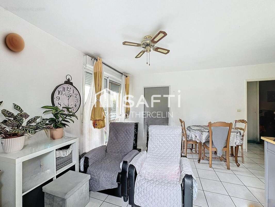 Photo 3 - Appartement à LA CHAPELLE-SAINT-MESMIN