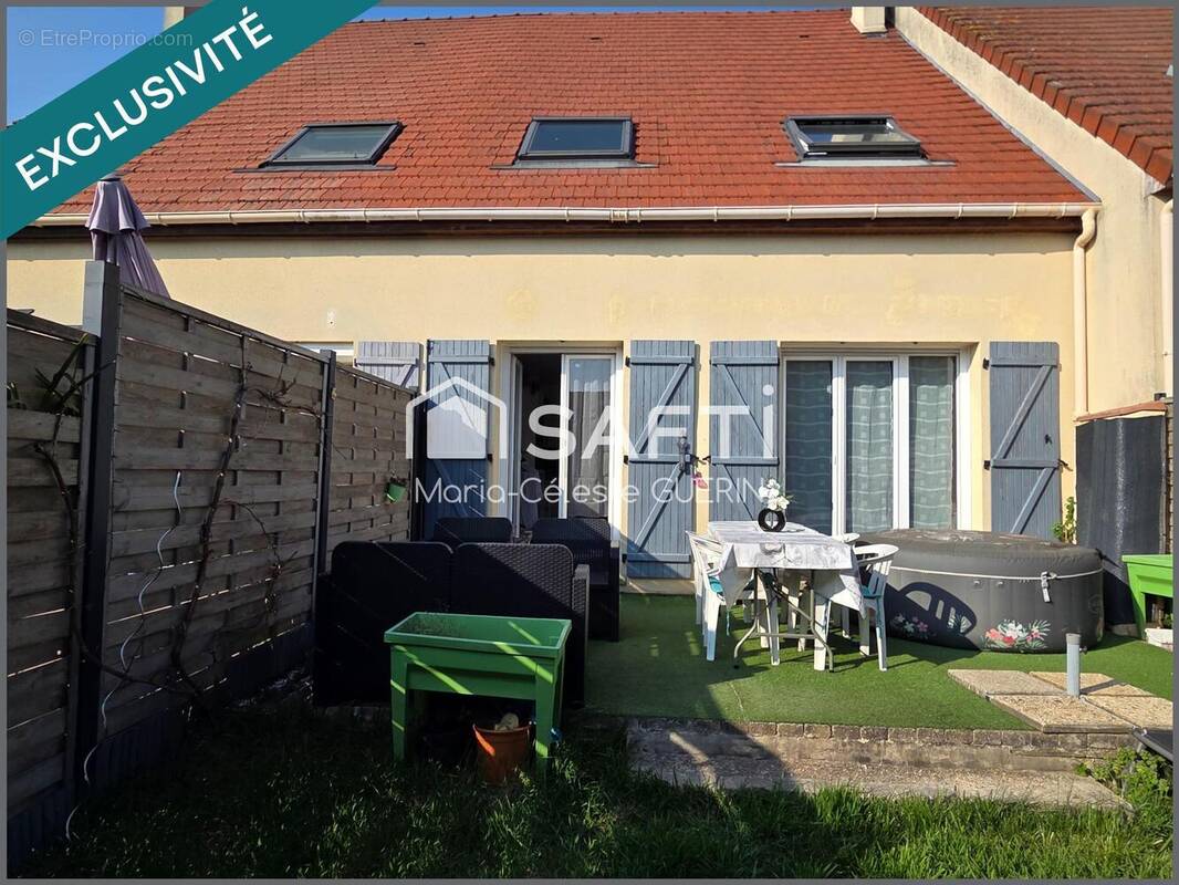 Photo 1 - Maison à ISSOU