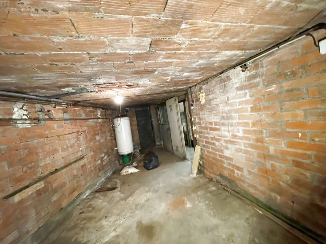 Immeuble mixte 200 m2  au cœur de Villebourbon - photo 5