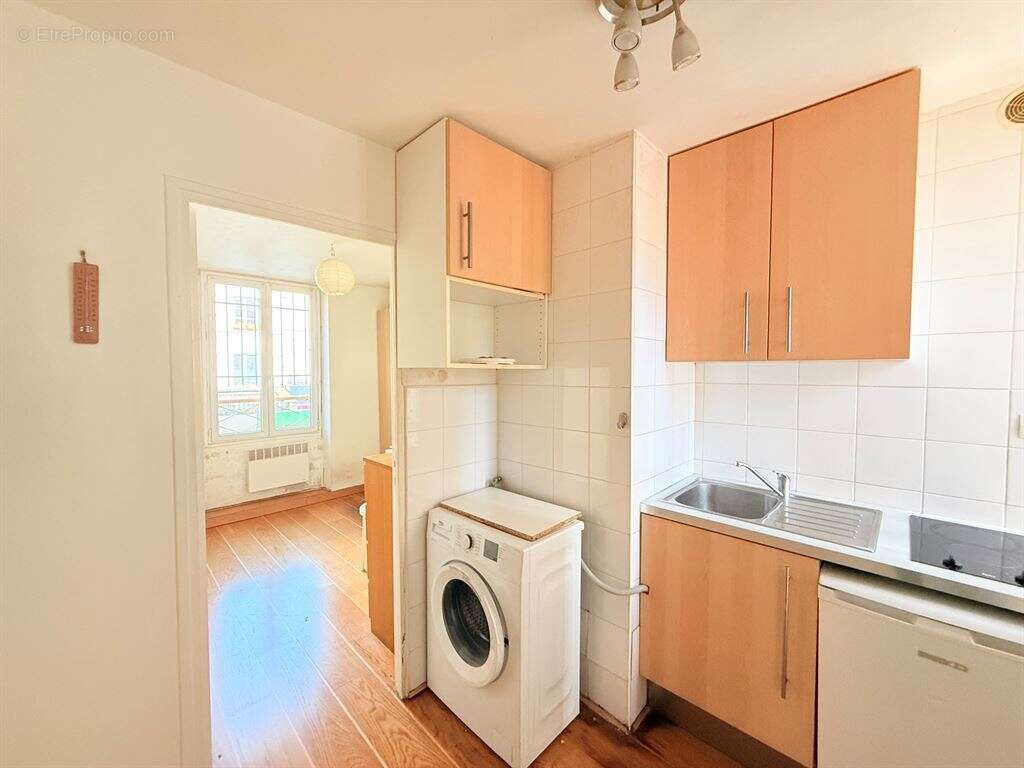 Appartement à PARIS-20E