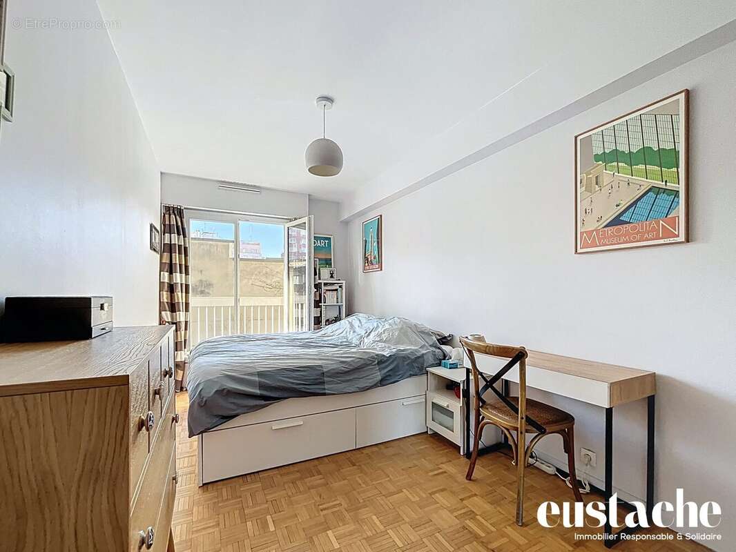 Appartement à PARIS-19E