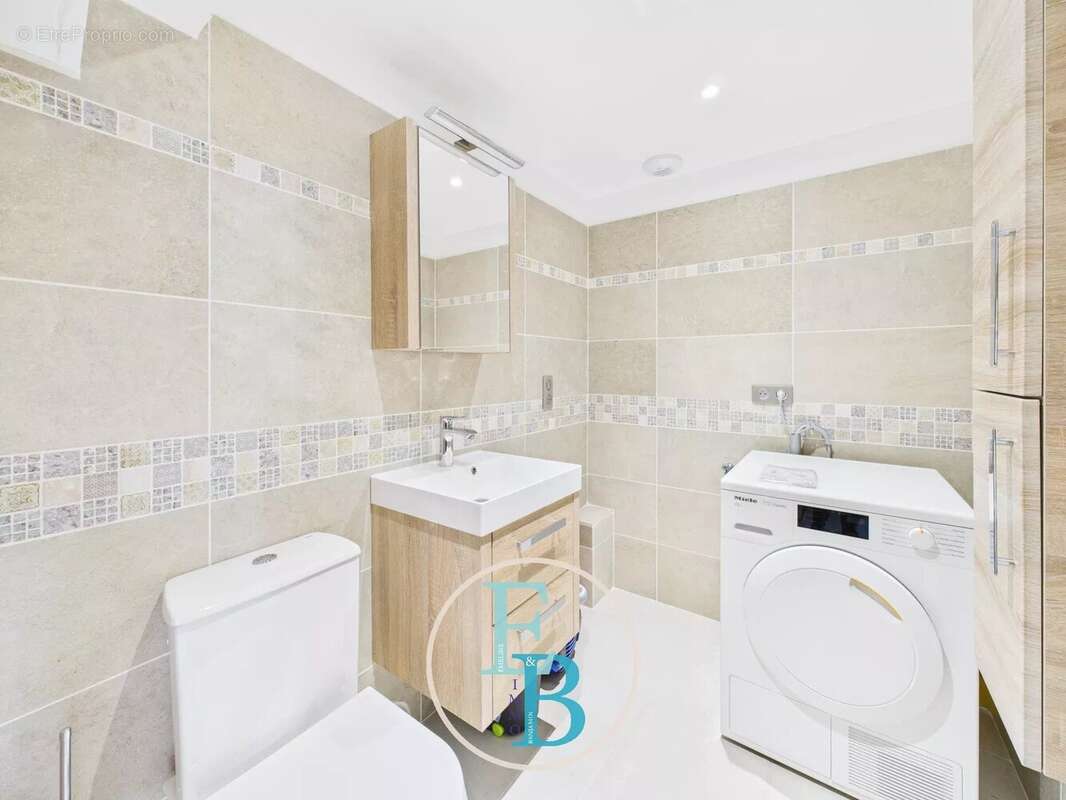 Maison à LE BEC-HELLOUIN