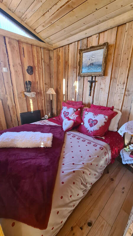 Maison à GREOLIERES