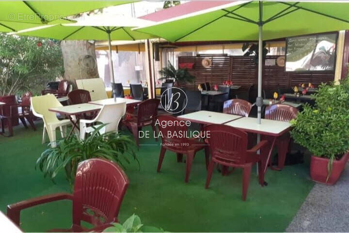 Commerce à SAINT-MAXIMIN-LA-SAINTE-BAUME