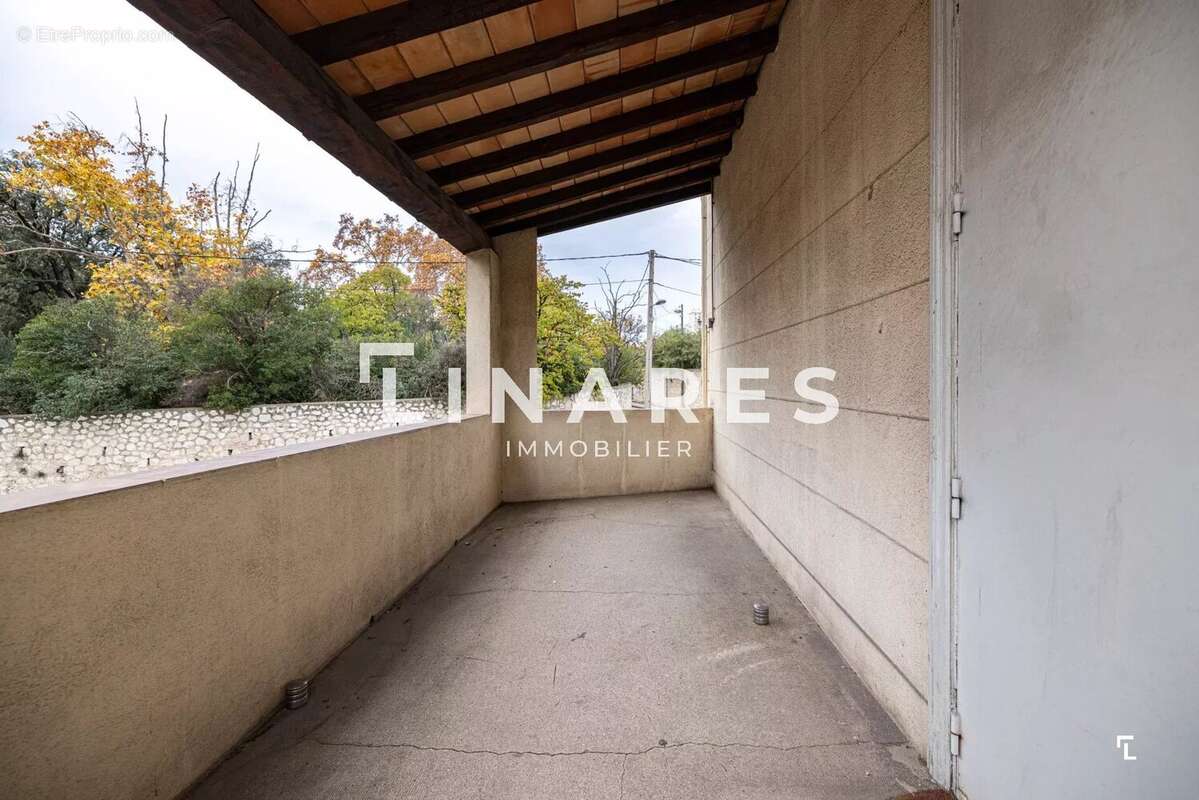 Commerce à MARSEILLE-14E