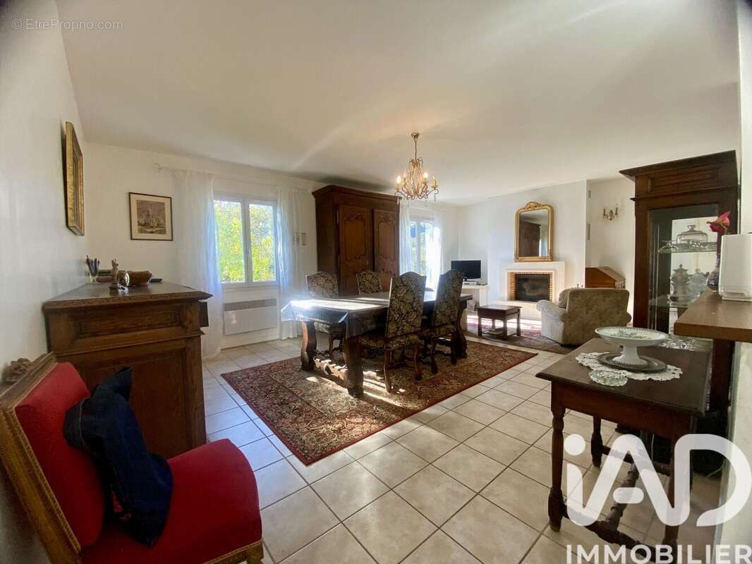 Photo 3 - Maison à HECHES