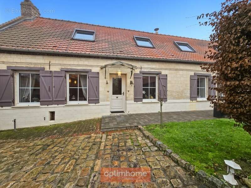 Maison à WANQUETIN
