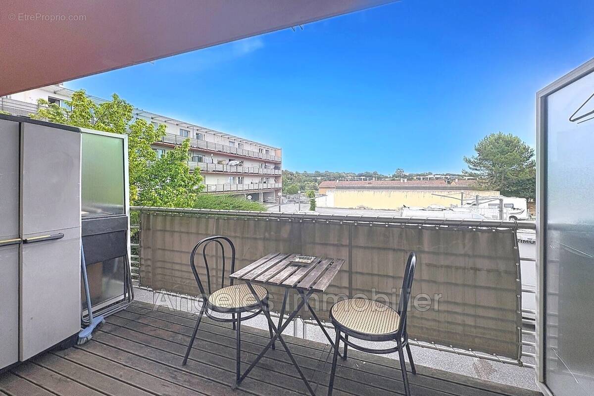 Appartement à VALBONNE