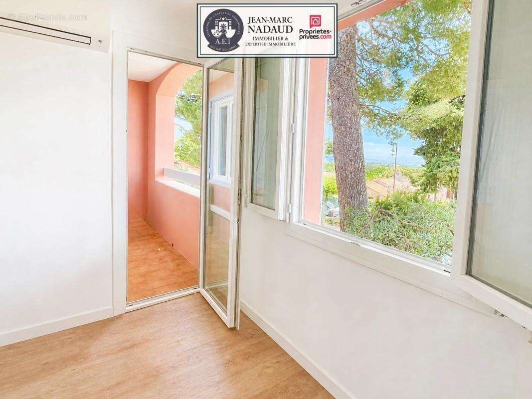 Appartement à FREJUS