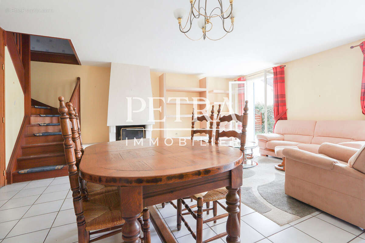 Maison à CHEVILLY-LARUE