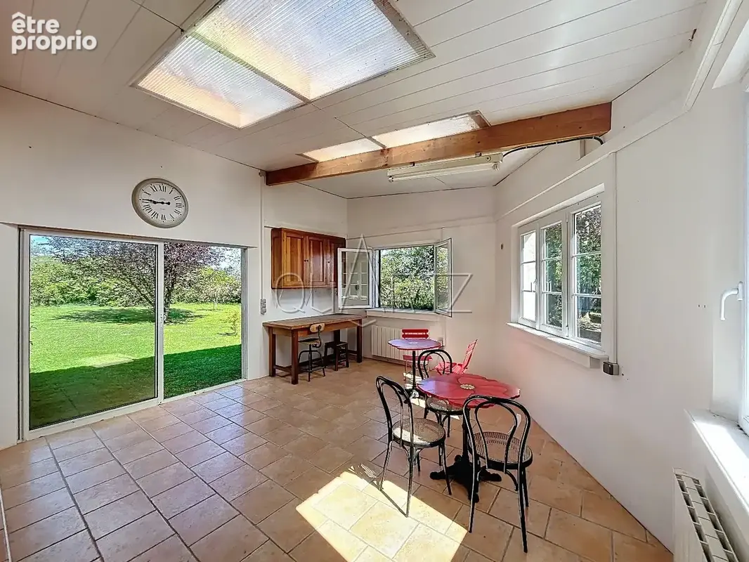 Propriété composée de deux maisons et ses annexes - photo 16
