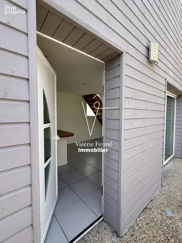 Maison de ville, 85 M2, 3 Chambres, patio extérieur 35 m2 - Le Bouscat. - photo 2