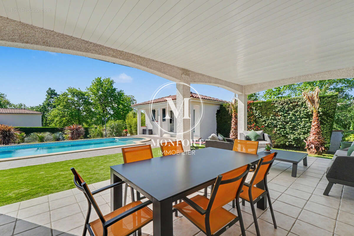 Villa familiale avec T1 indépendant, piscine. - photo 6