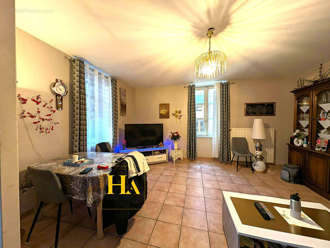 Appartement à ROMANS-SUR-ISERE