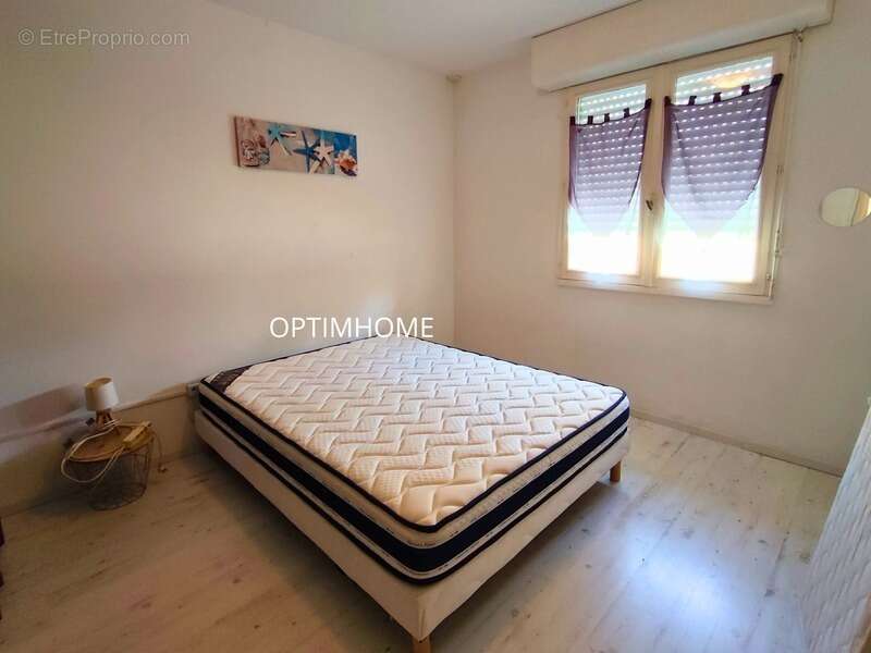 Maison à SAINT-LAURENT-DE-LA-PREE