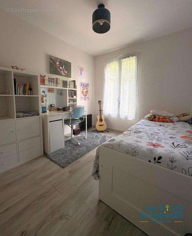 Appartement à LE PLESSIS-ROBINSON