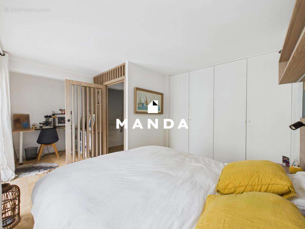 Appartement à PARIS-15E