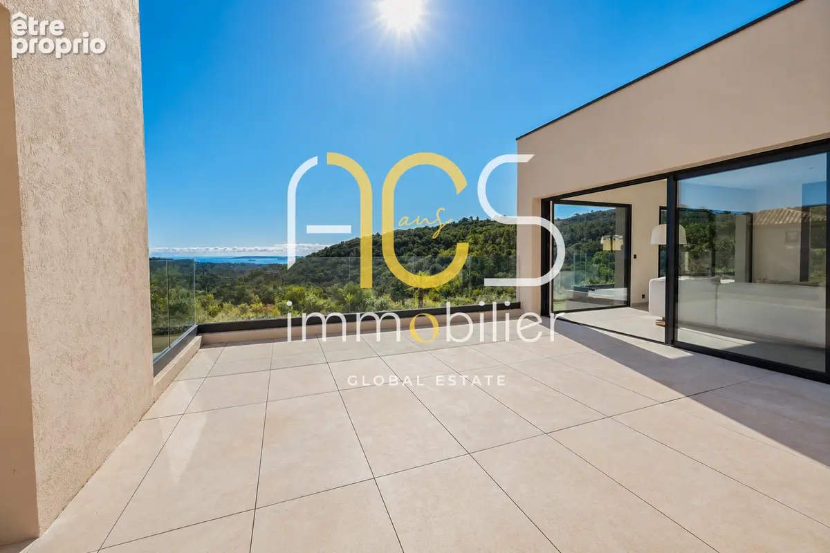GRIMAUD - Villa vue mer, 5 chambres et piscine - photo 14
