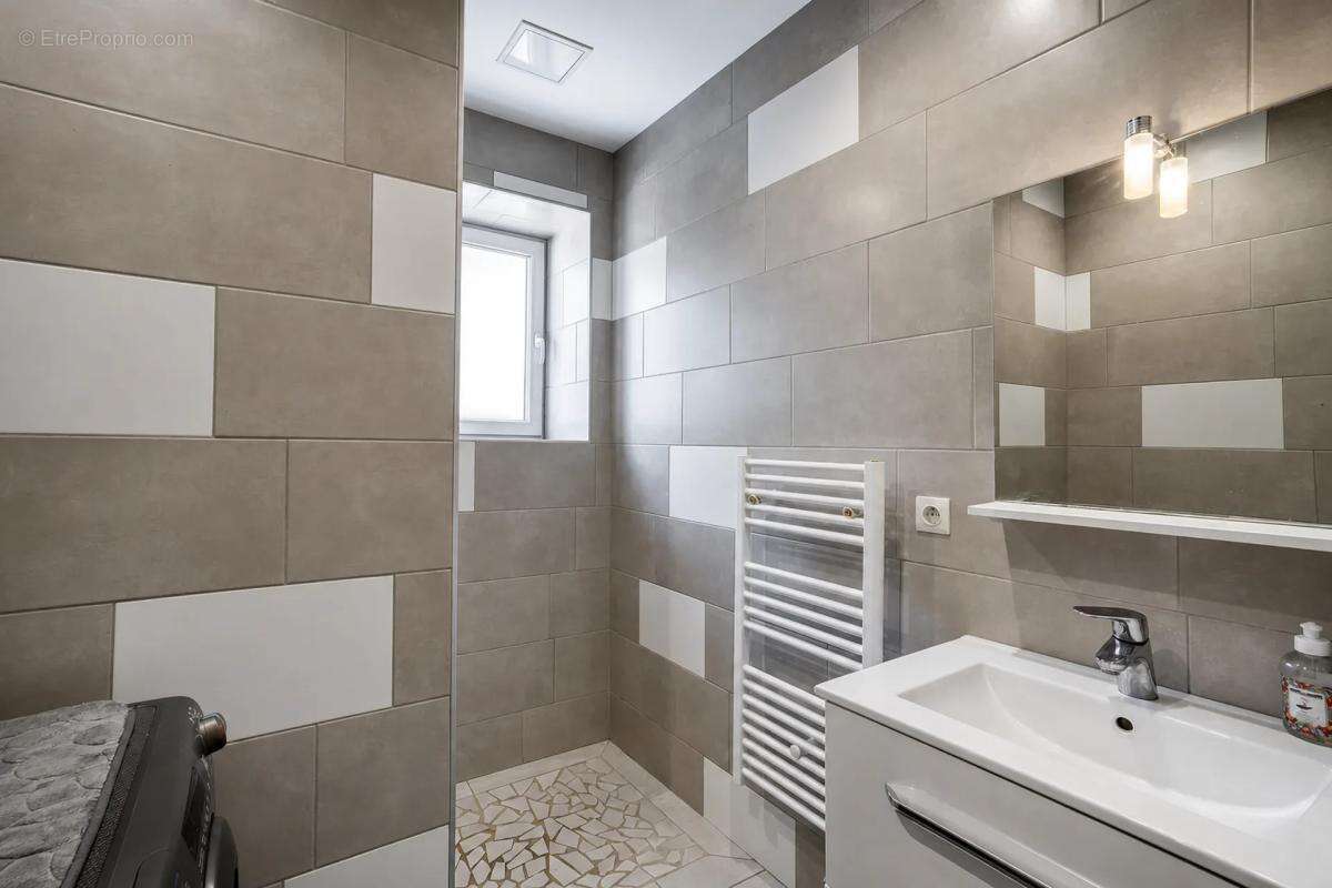 Moidieu-Détourbe - Ancienne grange de 160 m² réinventée - photo 33