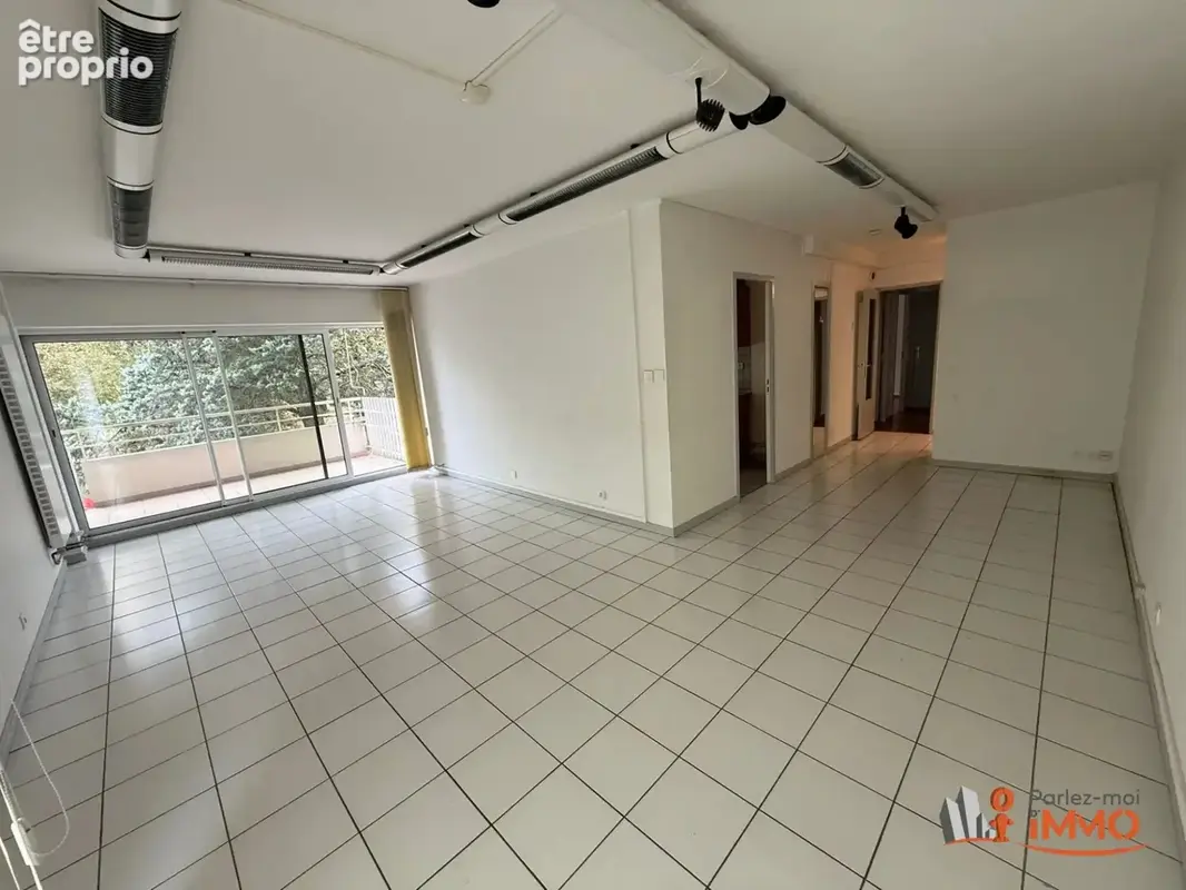 Spacieux et Lumineux T4 de 77m² avec Balcon à Meylan - photo 2