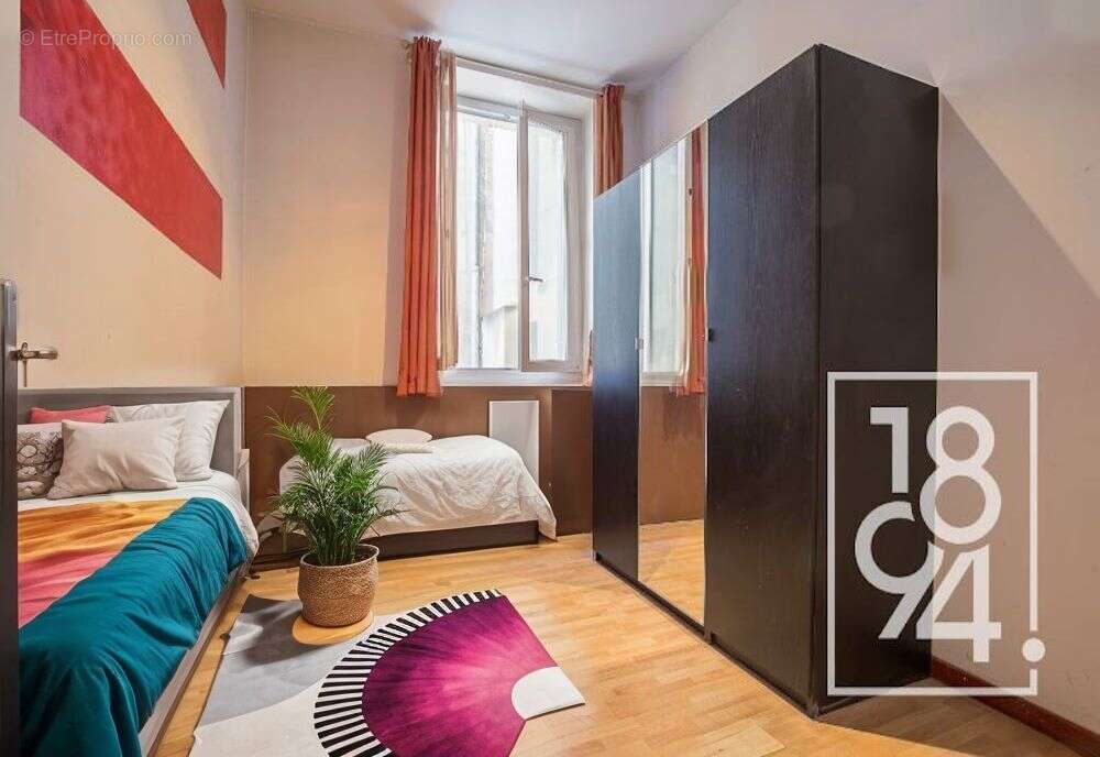 Appartement à MARSEILLE-6E