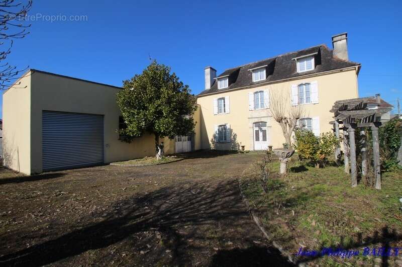 Maison à vendre 6 pièces, 200m². BENEJACQ (64) - photo 12