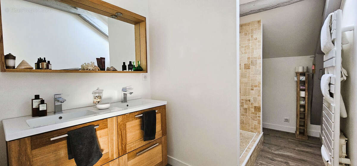 Maison à SAINT-JULIEN-DE-CONCELLES