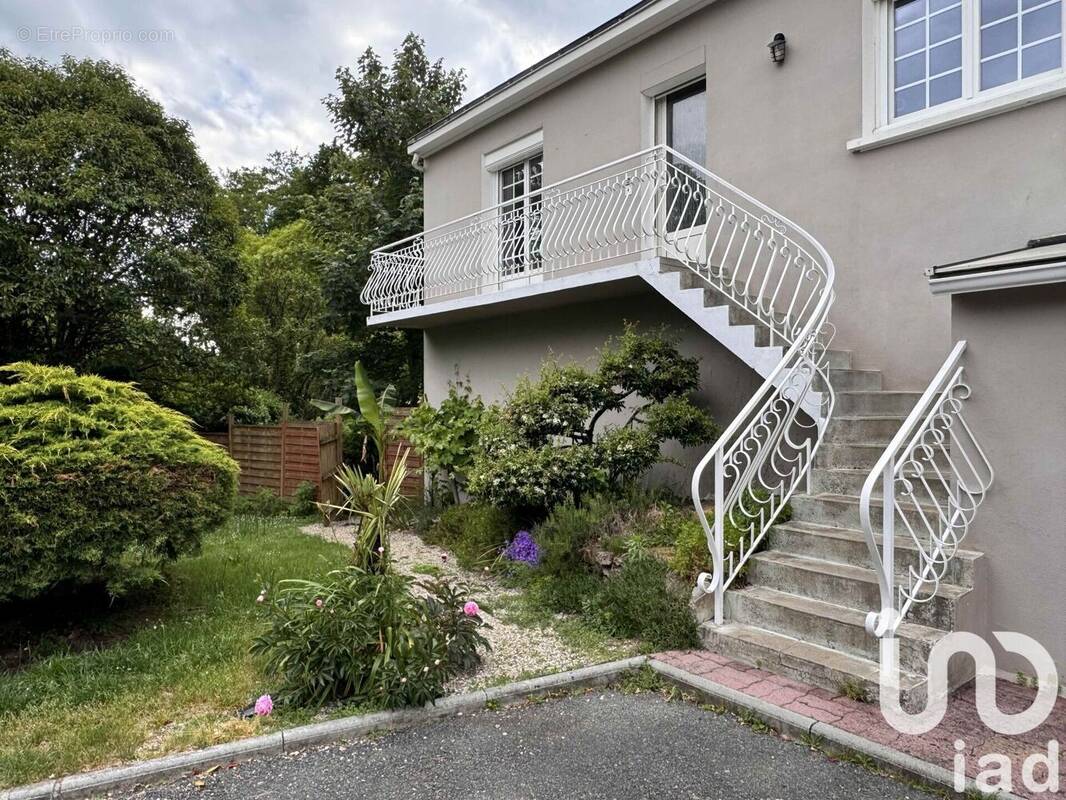 Photo 1 - Maison à GENESTON