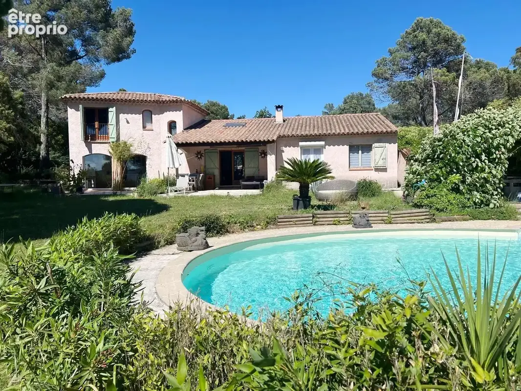 Maison à FAYENCE