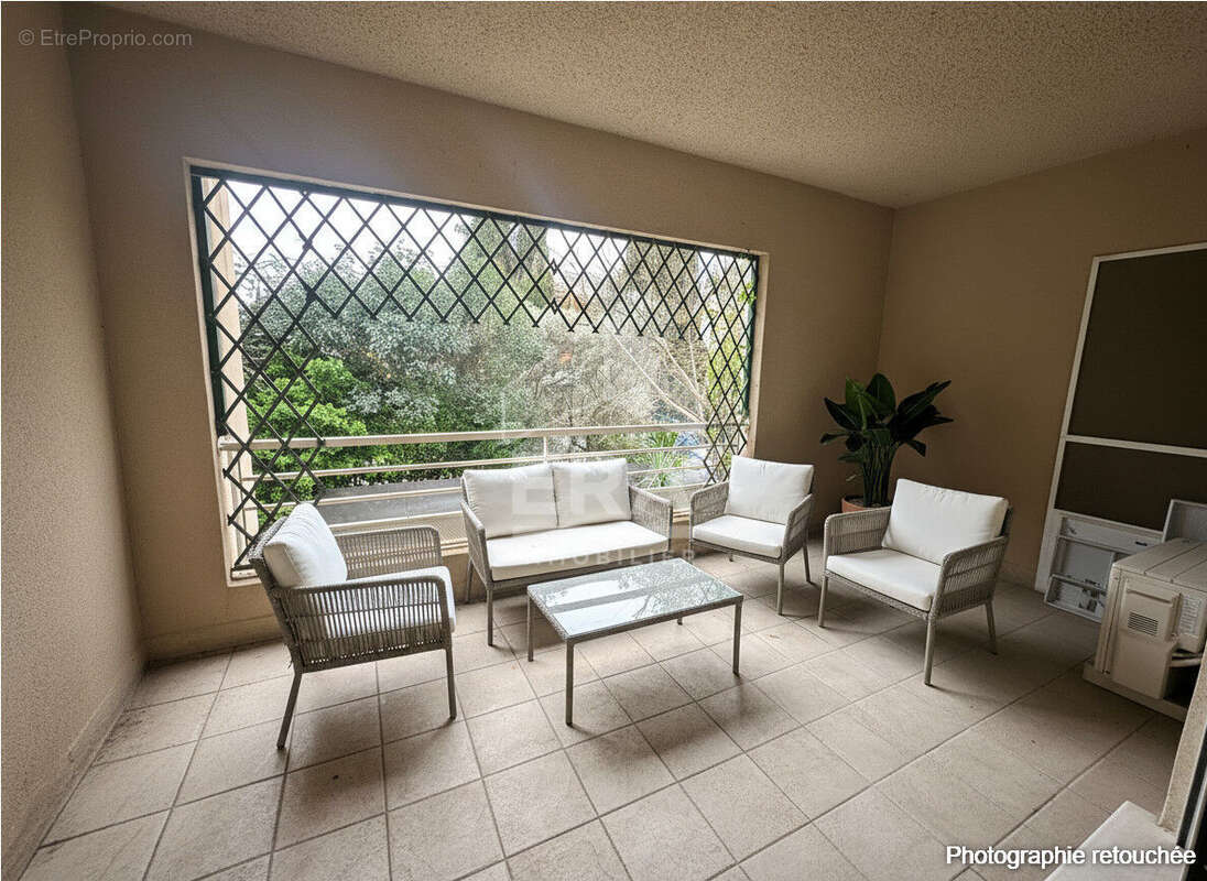 Appartement à SAINT-CHAMAS