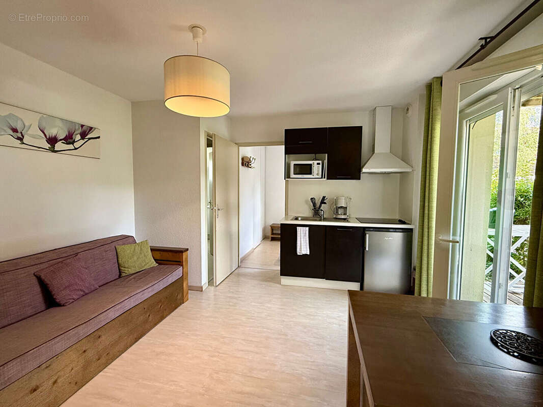 Appartement à AUREILHAN