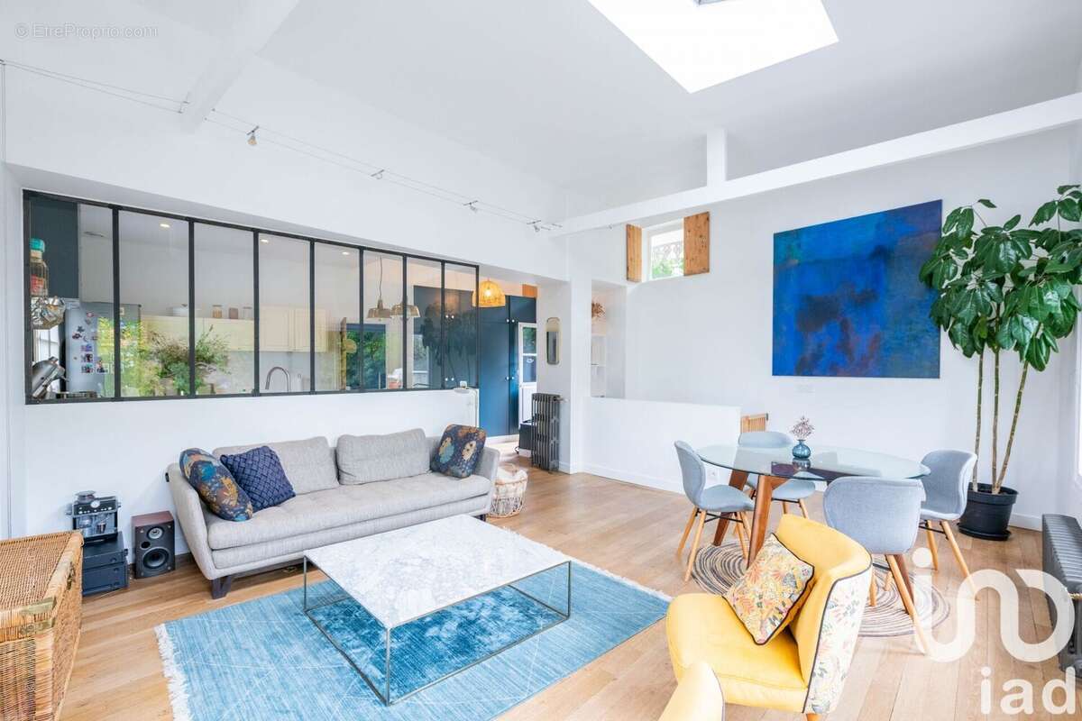 Photo 5 - Maison à LA CELLE-SAINT-CLOUD