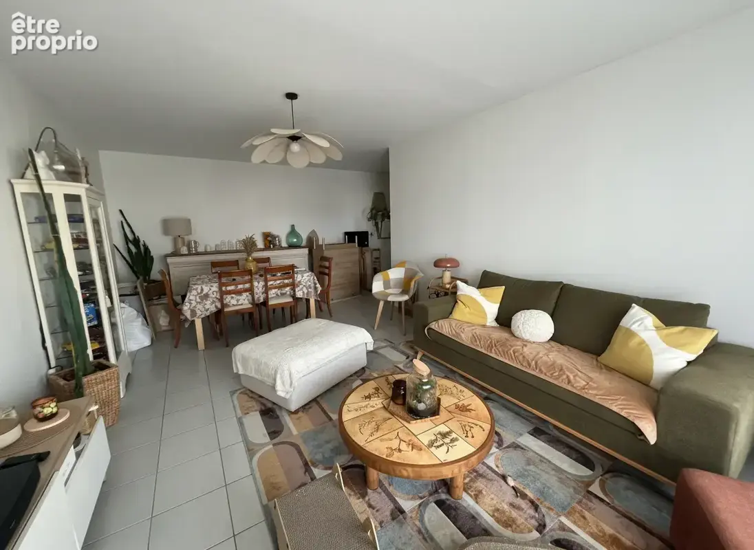 Appartement T3 - 75m2 - garage - parking LA ROCHE SUR YON - photo 4