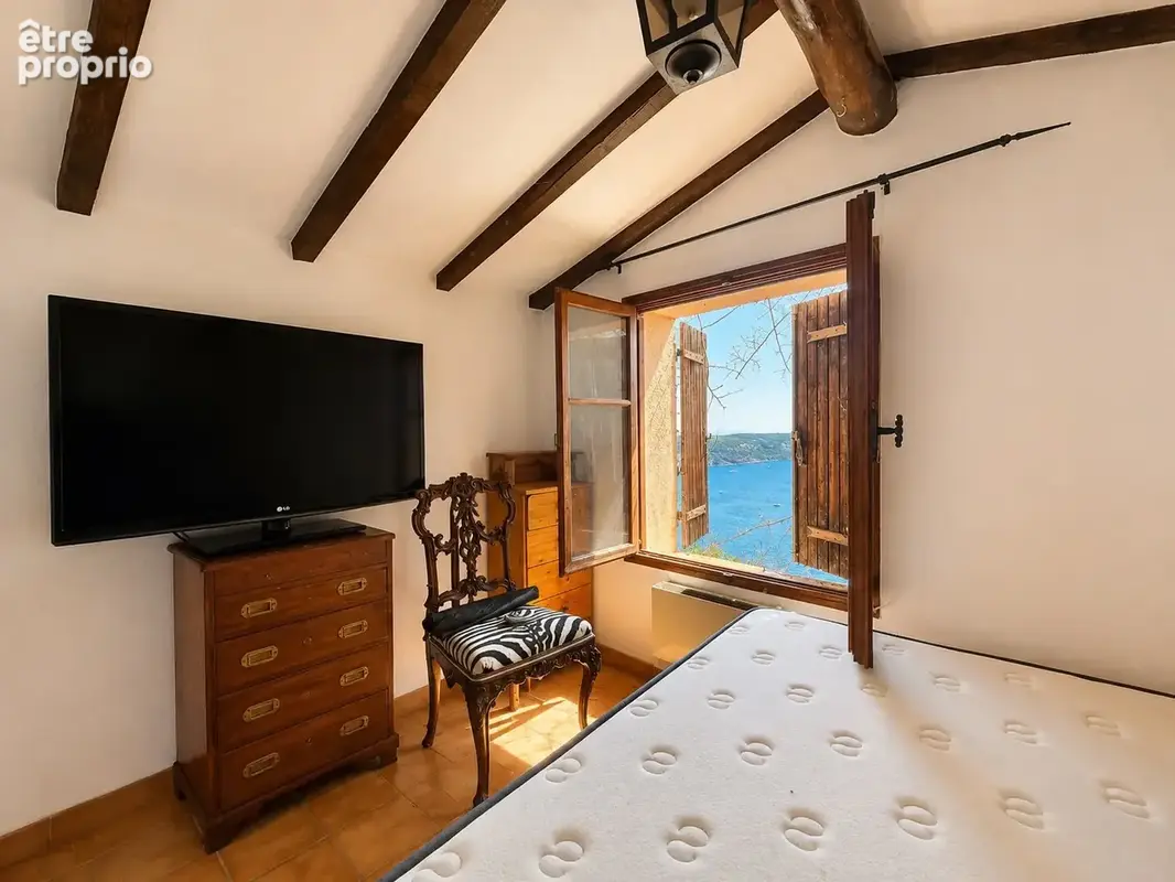 Propriété à rénover - accès pédestre - vue mer & piscine - photo 13