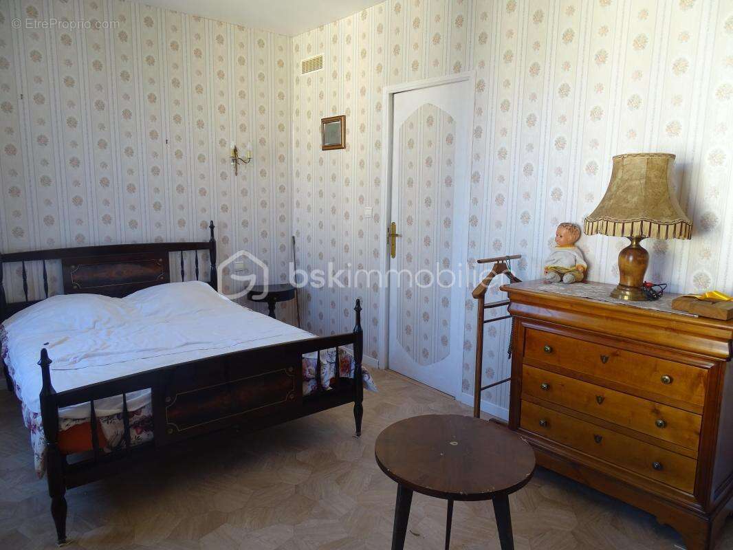 Appartement à COULLONS