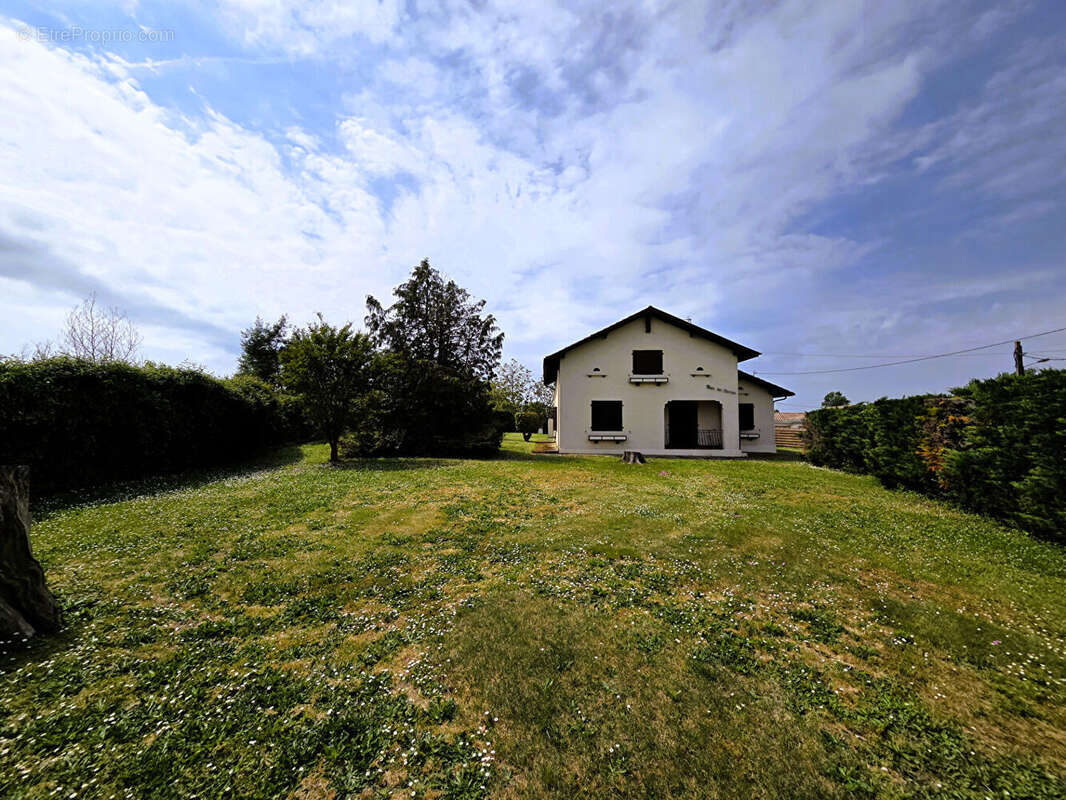 Maison à TARNOS