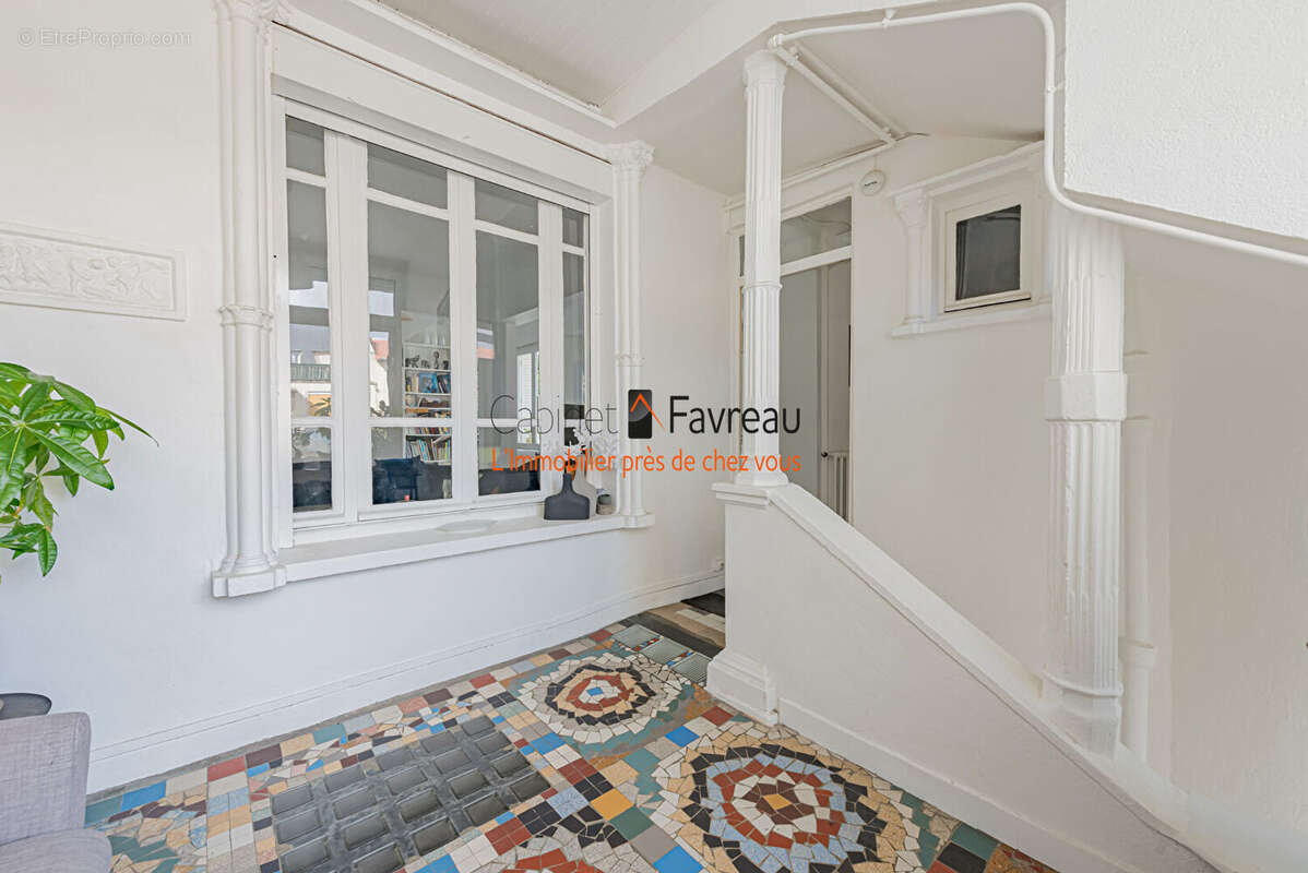 Maison à L&#039;HAY-LES-ROSES