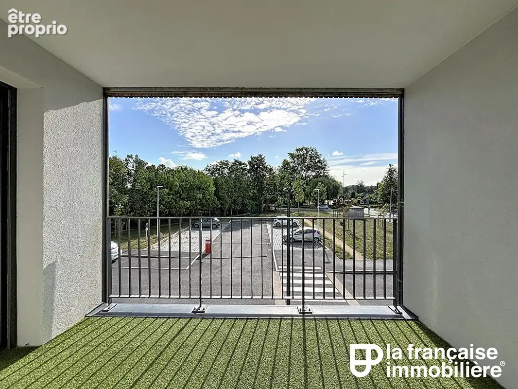 Appartement type 2 - copropriete recente - ascenseur - grand balcon - stationnement - cles en mains - betton - photo 6