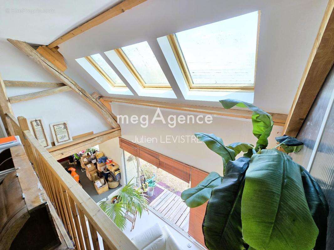 Maison de 6 pièces de 216m² - photo 9