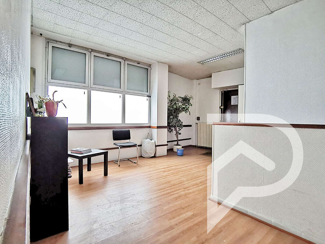 Commerce à VITRY-SUR-SEINE