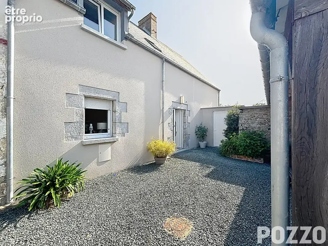 Agon Coutainville, Vue Baie de Sienne, Vente à terme, maison occupée sur 2 têtes, jolie maison en pierres en excellent état de 1 - photo 12