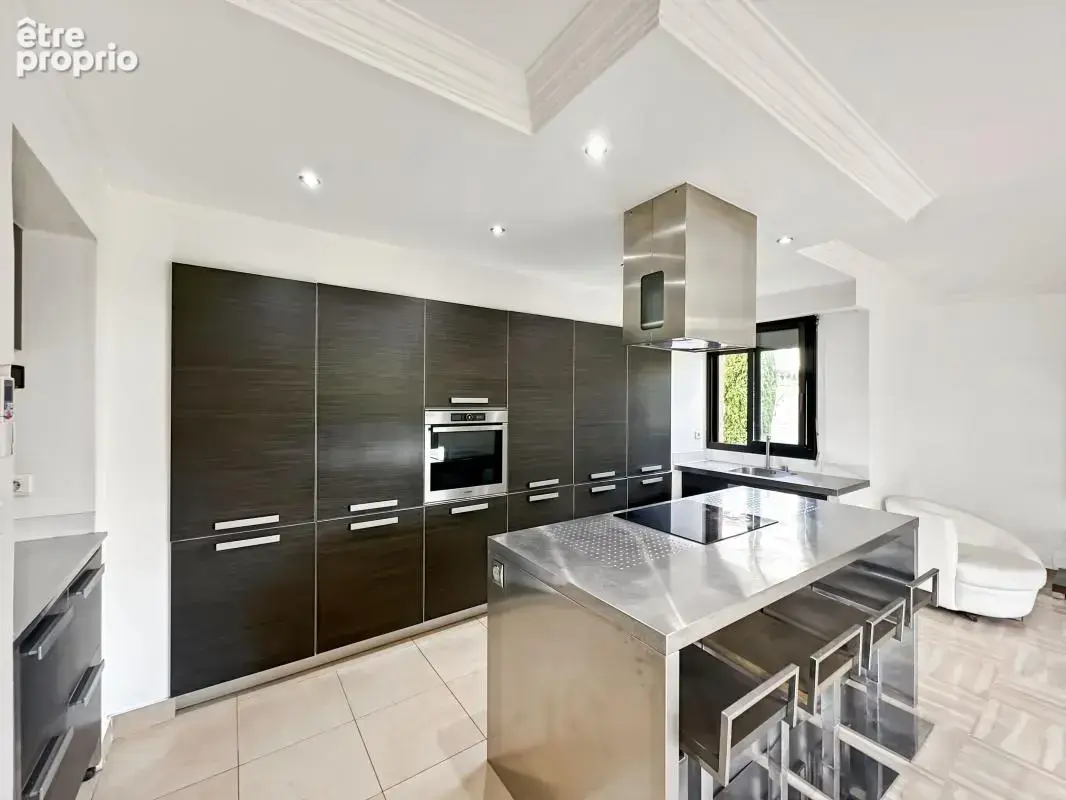 Appartement 4P 108m² terrasse stationnements - photo 9