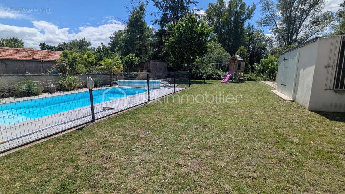 Maison renonvee avec dependance - photo 4