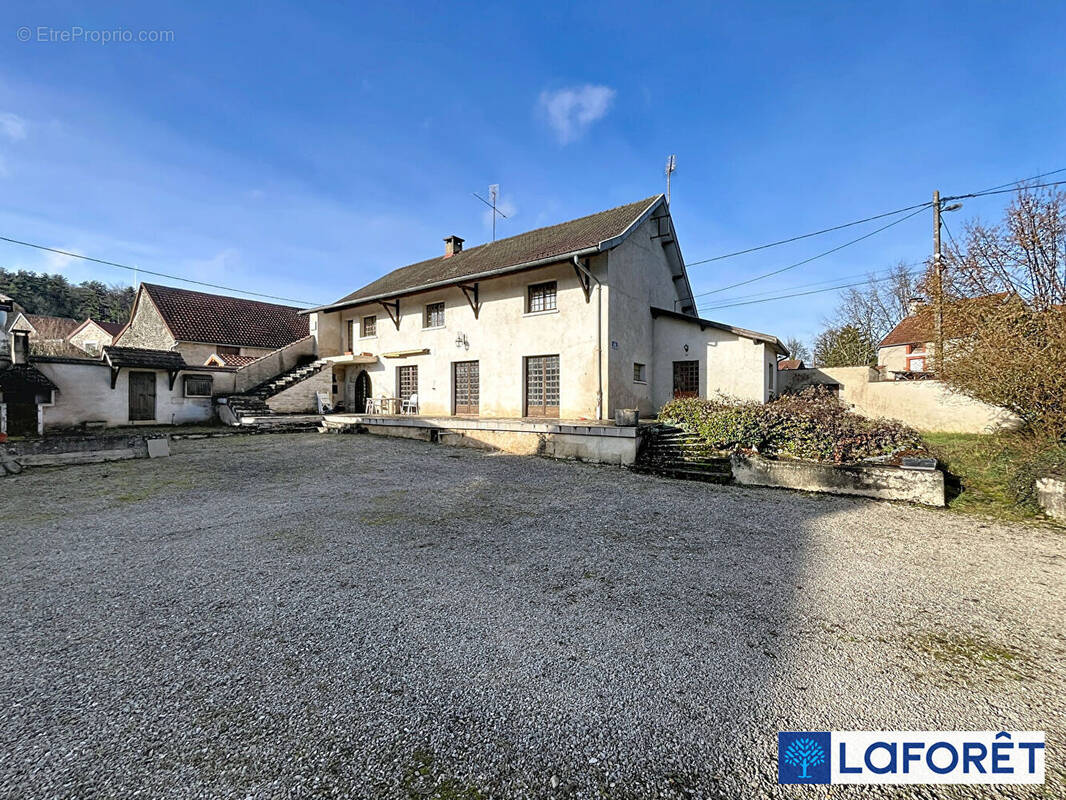 Maison à VILLEY-SUR-TILLE