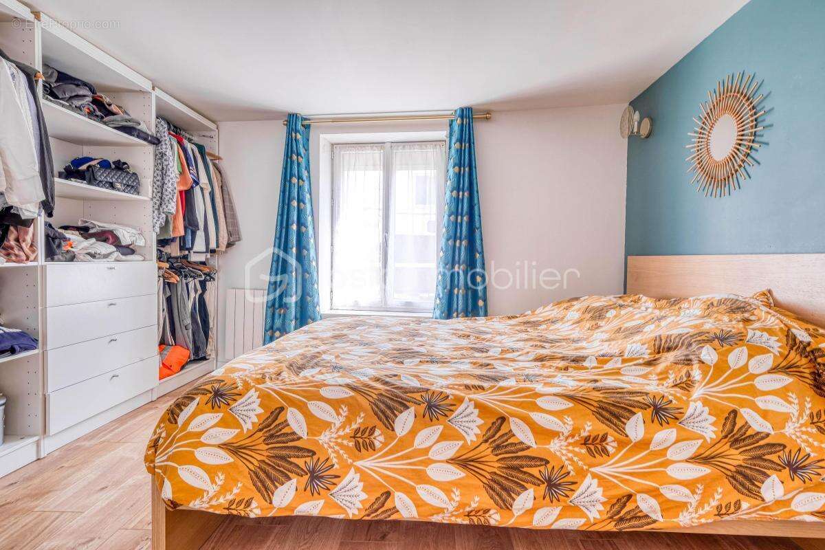 Maison de ville rénovée avec cour privative - photo 6