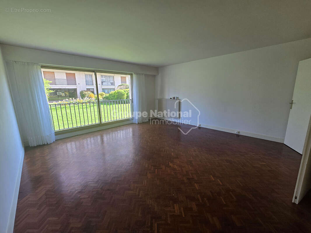 Appartement à VERSAILLES