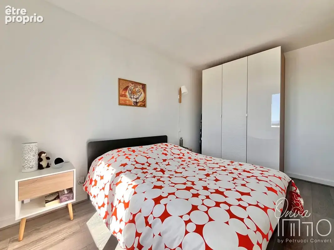 Rillieux Village - T3 65 m² lumineux avec balcon, cave et garage en option - photo 8