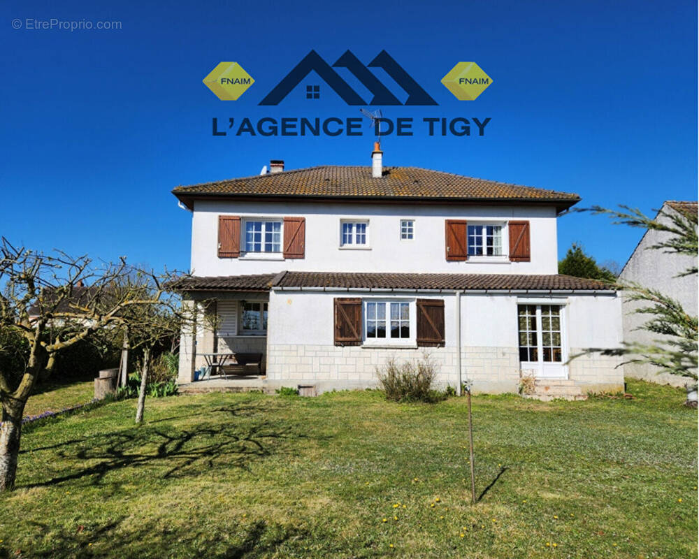 Maison à NEUVY-EN-SULLIAS