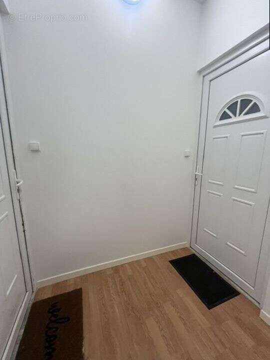 Appartement 200 m² à Argenteuil  - photo 4