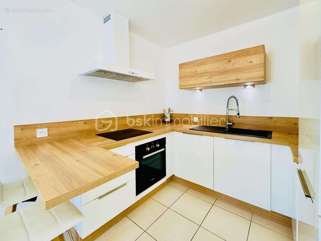 Appartement à LA ROCHE-SUR-FORON